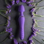 Picture of The Dual End Twirling Wand - Silicone purple